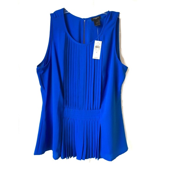 Ann Taylor Tops - Ann Taylor Blue Pleated Front Sleeveless ToP